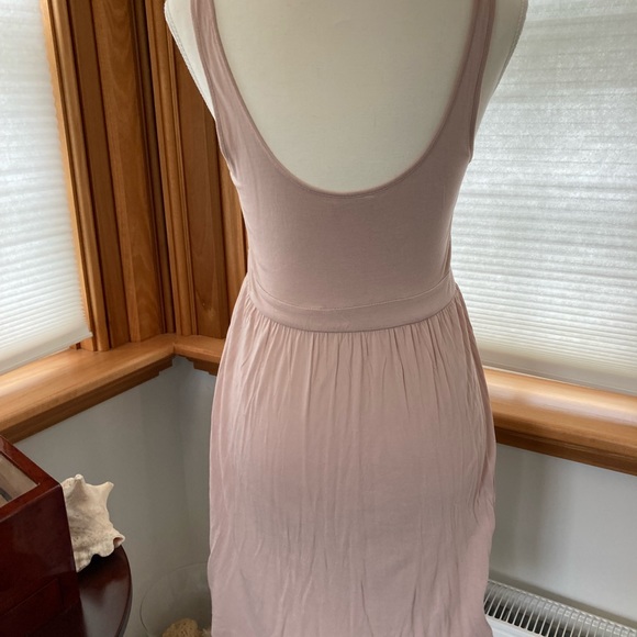 Sunday Best Aritzia dusty pink dress with pockets new size small - Picture 4 of 6
